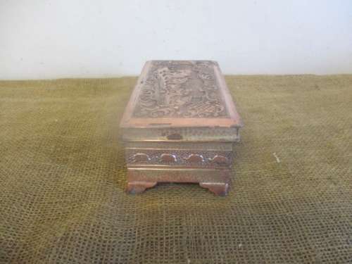 Very Characterful.........Genuine Old Vintage Tin Jewelry Box With Elephant Motive