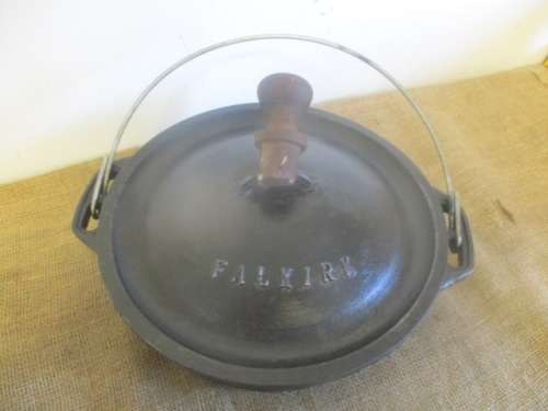 Get Organized For The Festive Season...With This Large Size Falkirk Cast Iron Flat Bottom Pot