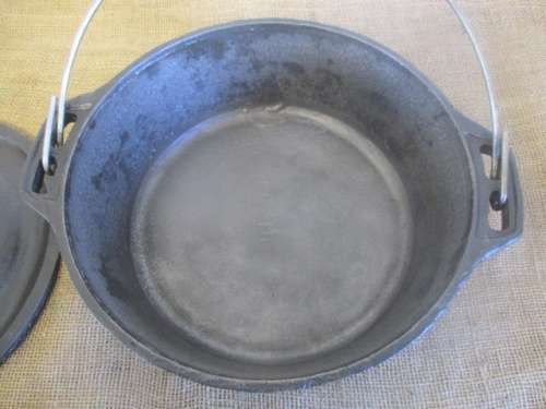 Get Organized For The Festive Season...With This Large Size Falkirk Cast Iron Flat Bottom Pot