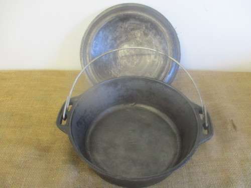 Get Organized For The Festive Season...With This Large Size Falkirk Cast Iron Flat Bottom Pot