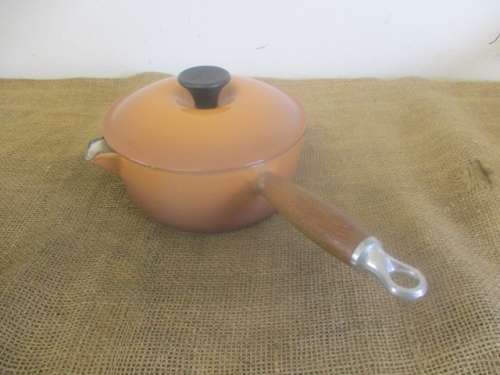 Beautiful Vintage No 18 Hazelnut Brown Le Creuset Enameld Cast Iron Lidded Saucepan