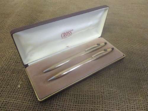 Bid For Laz-e - O Beautiful Cross 1/20 10Kt Rolled Gold Ballpoint Pen & Mechanical Pencil Set