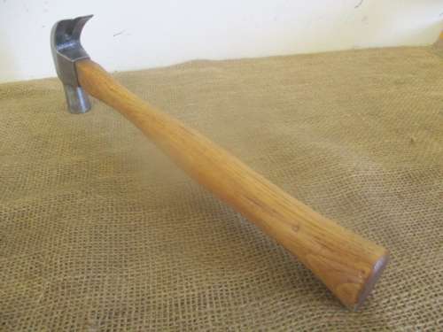 Very Rare And Highly Collectable Vintage Stirrup Brand 20oz Claw Hammer         Made In Germany
