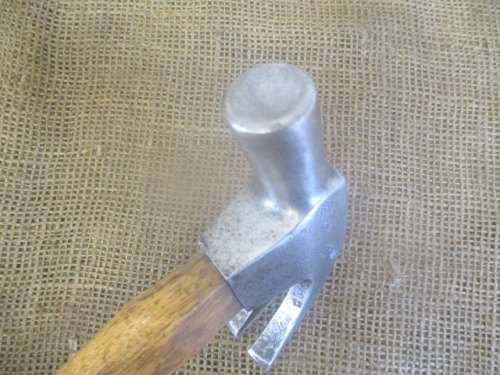Very Rare And Highly Collectable Vintage Stirrup Brand 20oz Claw Hammer         Made In Germany