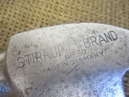 Very Rare And Highly Collectable Vintage Stirrup Brand 20oz Claw Hammer         Made In Germany