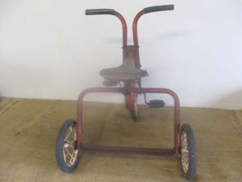 Bid For Only Antiques - Very Collectable Vintage Tri-ang Tricycle