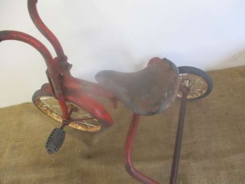 Bid For Only Antiques - Very Collectable Vintage Tri-ang Tricycle