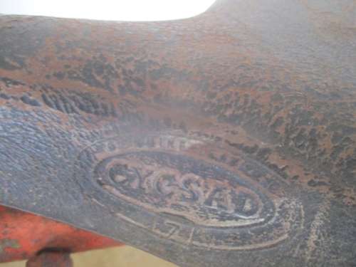 Bid For Only Antiques - Very Collectable Vintage Tri-ang Tricycle