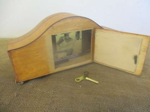 So Cute And Adorable....This Lovely Vintage Muller Schlenker 8 Mantle Clock With Winding Up Key