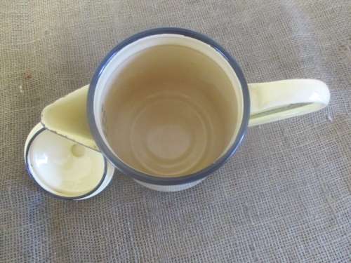 Beautiful Vintage Old Fashioned Enamel Coffee Pot