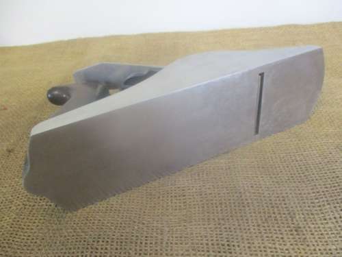 The Go Getter...An Excellent Stanley Bailey No 4 1/2 Smoothing Plane.     Made in England