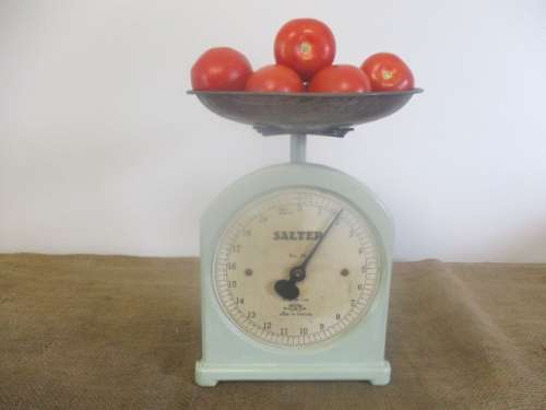 Smart Looking And Elegent Vintage Metal No 34 Salter 20lb By 1oz Scale               Made in England