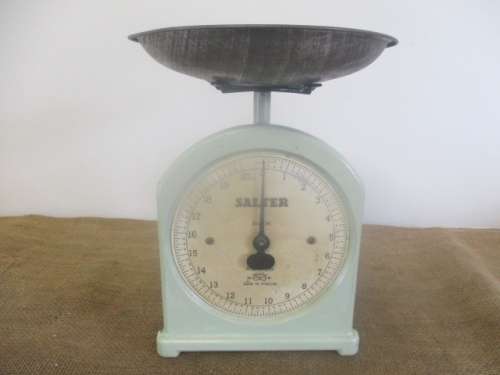 Smart Looking And Elegent Vintage Metal No 34 Salter 20lb By 1oz Scale               Made in England