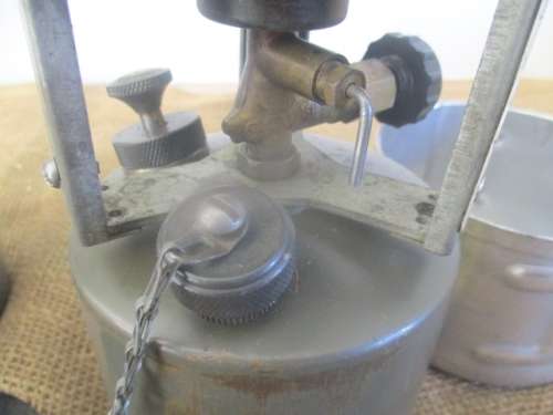 Super Rare : Vintage U.S. Military WWII 1945 Kerosene Field Stove By C.M. Mfg. Co 1945