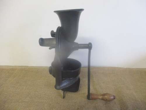 Beautiful Complete Vintage Cast Iron No 3 Lovelock Coffee Grinder With Original Catch Tray