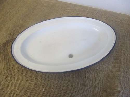 Rare And Genuine Vintage Old Fashioned Enamel Oval Platter       Made In Poland
