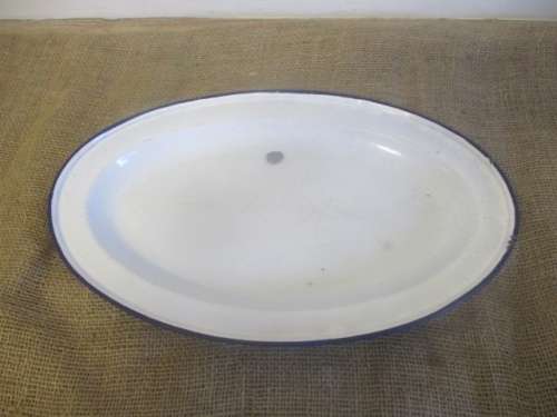 Rare And Genuine Vintage Old Fashioned Enamel Oval Platter       Made In Poland