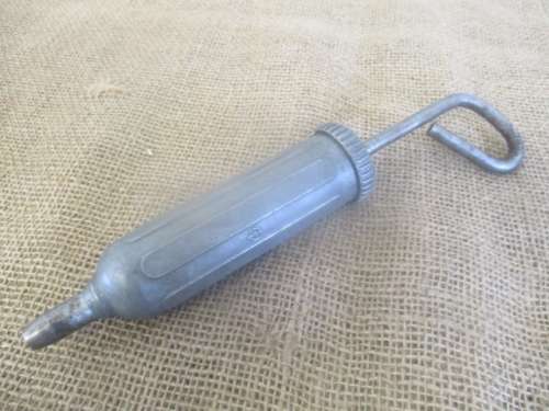 Real Old Veteran.....This Nice Vintage Tecalemit CAT. No GC 3020 Grease Pump