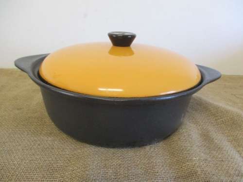 Spoil Yourself With This Very Beautiful Large Cookwell Ovenproof Cast Iron Casserole