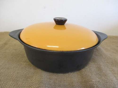 Spoil Yourself With This Very Beautiful Large Cookwell Ovenproof Cast Iron Casserole