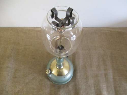 Extremly Rare Antique/Vintage Coleman Model 158 Kerosene Lantern     Canada      Approx 1948