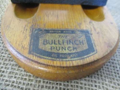 Beautiful Vintage Heavy Duty Solid Cast Iron `The Bullfinch` Paper Punch     1960`s     British Made