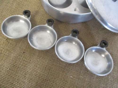 Beautiful Real Old Aluminum 4-Egg Poacher Pan