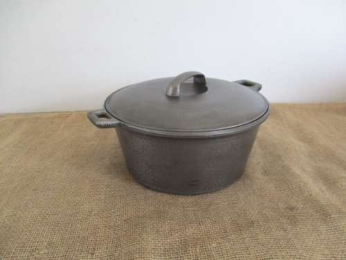 Brilliant Cast Iron Flat Bottom Pot With Sizable Depth