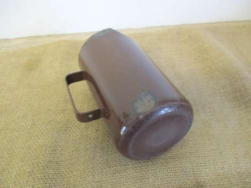 Nice Vintage Heavy Duty Old Fashioned Enamel Beaker