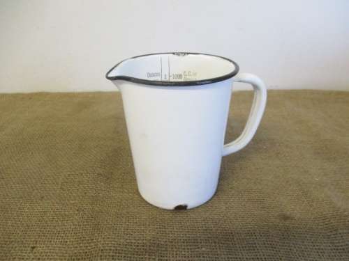 Pure Vintage Old Fashioned Enamel 32ounces/1000cc or 1000grams Measuring Jug