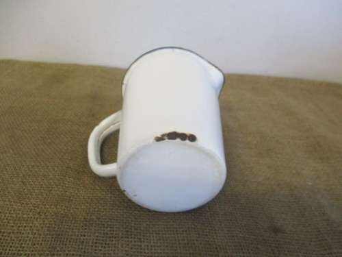 Pure Vintage Old Fashioned Enamel 32ounces/1000cc or 1000grams Measuring Jug