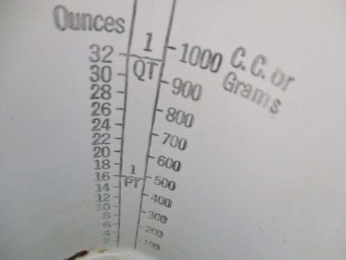 Pure Vintage Old Fashioned Enamel 32ounces/1000cc or 1000grams Measuring Jug