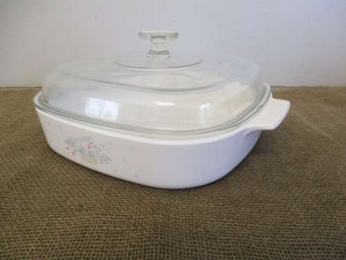 Wonderful Vintage 2,5Lt Corning Ware Cornflower A-10-B Square Casserole Dish