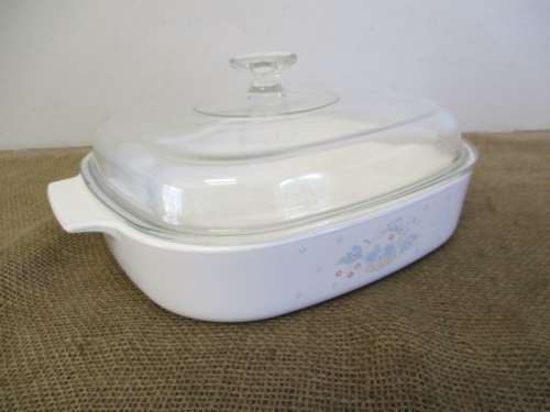 Wonderful Vintage 2,5Lt Corning Ware Cornflower A-10-B Square Casserole Dish