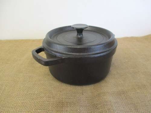 This One Is Forever......Top Notch Quality......Superb Cast Iron Flat Bottom Pot With A Good Depth