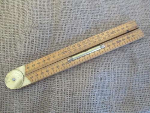 Lovely Vintage 1M Boxwood Rabone Chesterman No 1191 Folding Carpenter`s Ruler With Spirit Level