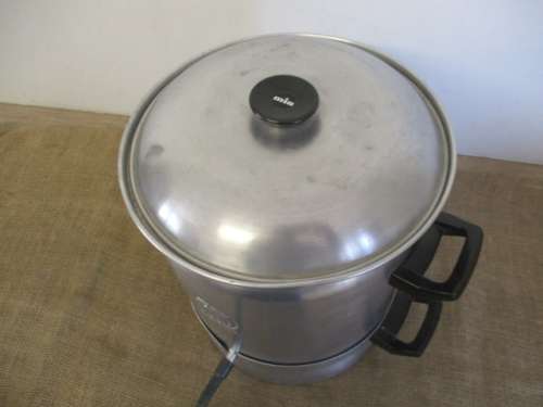 Side Step The Sugar Tax And Use This Very Rare Viintage Aluminum Mia Safter Juicer