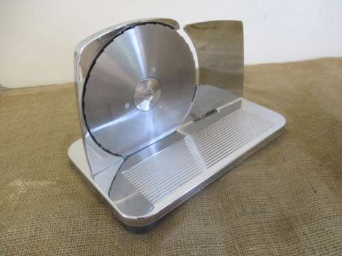 So Beautiful Vintage Pineware Stainless Bread Slicer