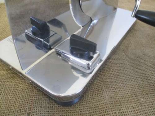 So Beautiful Vintage Pineware Stainless Bread Slicer