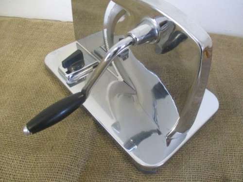 So Beautiful Vintage Pineware Stainless Bread Slicer