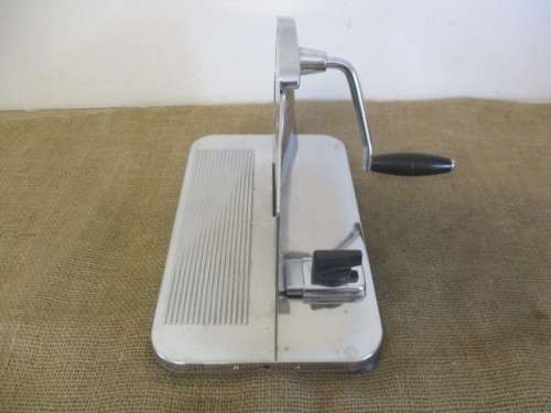 So Beautiful Vintage Pineware Stainless Bread Slicer