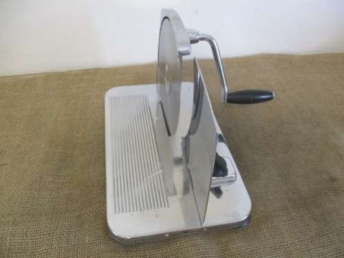 So Beautiful Vintage Pineware Stainless Bread Slicer