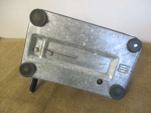 So Beautiful Vintage Pineware Stainless Bread Slicer