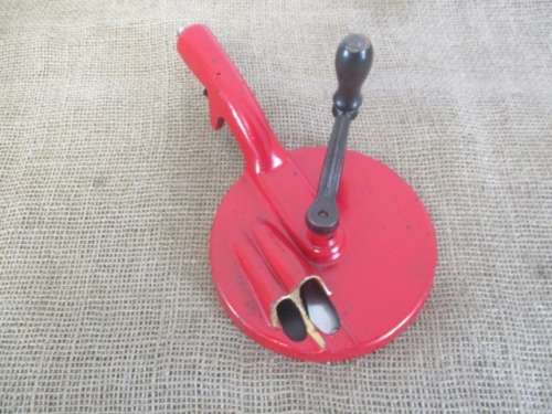 Lovely Vintage Twin Feeder Cast Iron Table Mount Bean Slicer