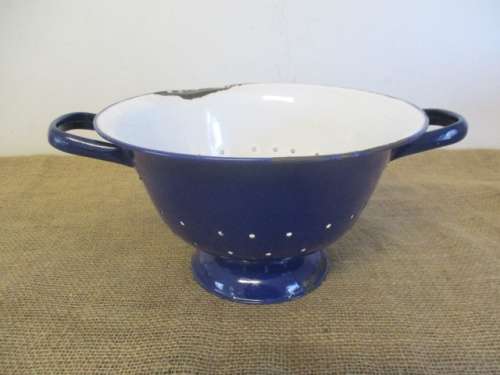 Lovely And Rare Large Vintage Old Fashioned Enamel Food Colander/Strainer