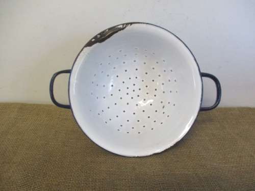 Lovely And Rare Large Vintage Old Fashioned Enamel Food Colander/Strainer