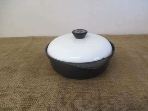 Get Yourself This Unbeatable Lifetime No 8 Cookwell Ovenproof Cast Iron Casserole
