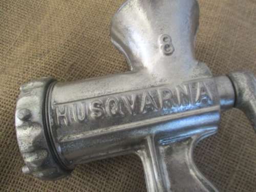 Beautiful And Complete Vintage Cast Iron No 8 Husqvarna Reliance Meat Mincer         Made In Sweden