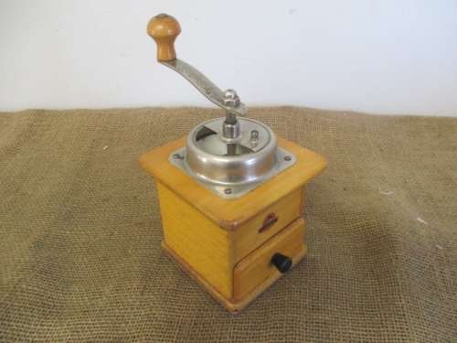 A Splendid Vintage Zassenhaus Wooden And Metal Coffee Grinder                West Germany