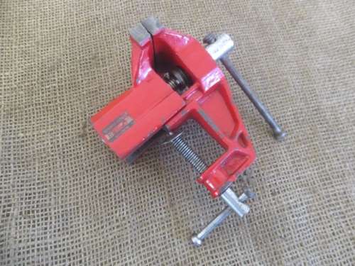 Beautiful Cast Iron Jewelry Table Vise